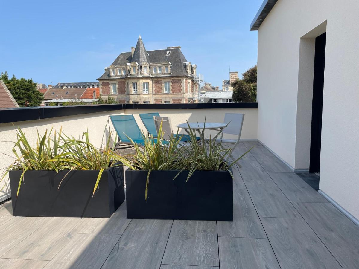 Au Charme Des Marees Apartment Lion-sur-Mer Exterior foto