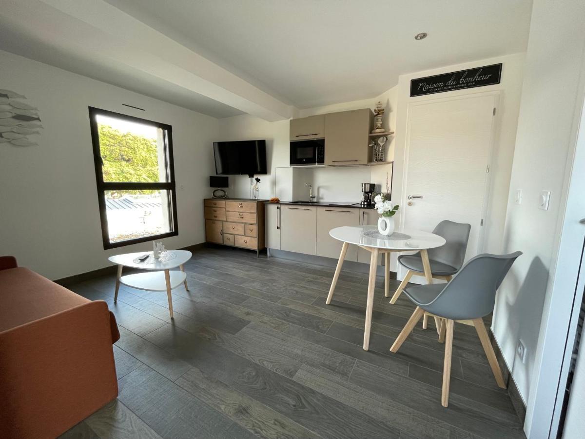 Au Charme Des Marees Apartment Lion-sur-Mer Exterior foto